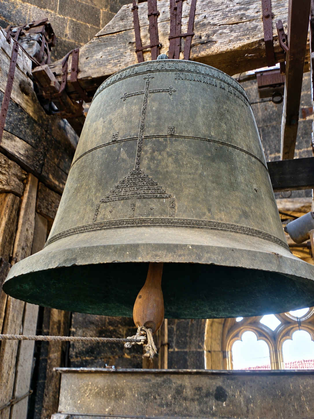 Campanas del campanario de la torre gótica de la Catedral de Oviedo