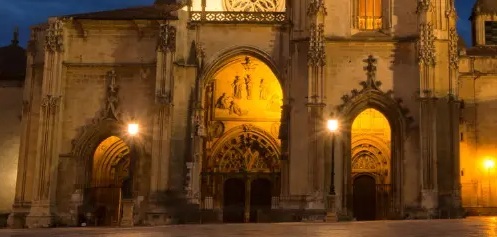 Portique de la cathédrale d’Oviedo