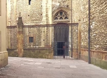 Porte de la Perdonanza de la Catedral de Oviedo, en el Tránsito de Santa Bárbara