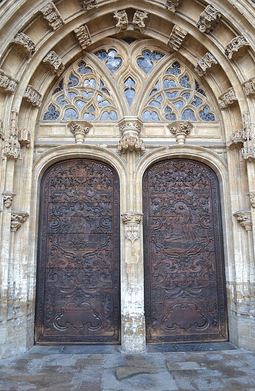 Puertas de El Salvador y Santa Eulalia de la Catedral de Oviedo