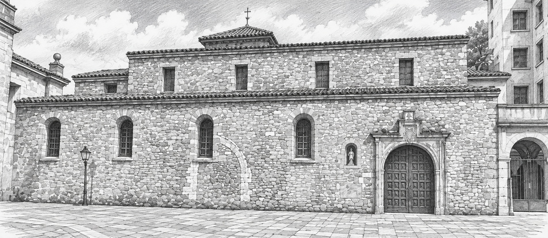 Iglesia de San Tirso el Real junto a la Catedral de Oviedo